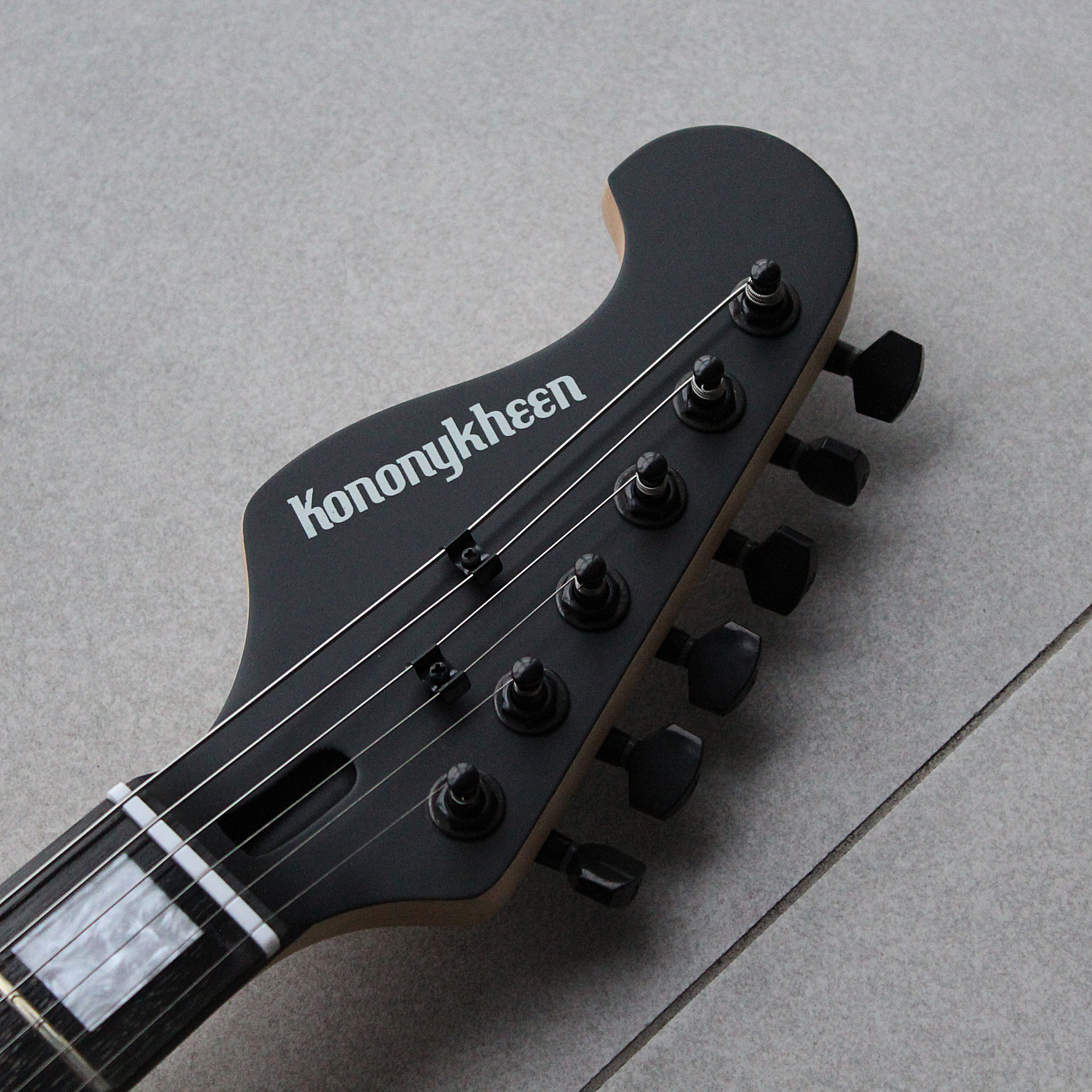 Электрогитара Kononykheen Guitars BREED-56-BK — детальное фото - фото 4