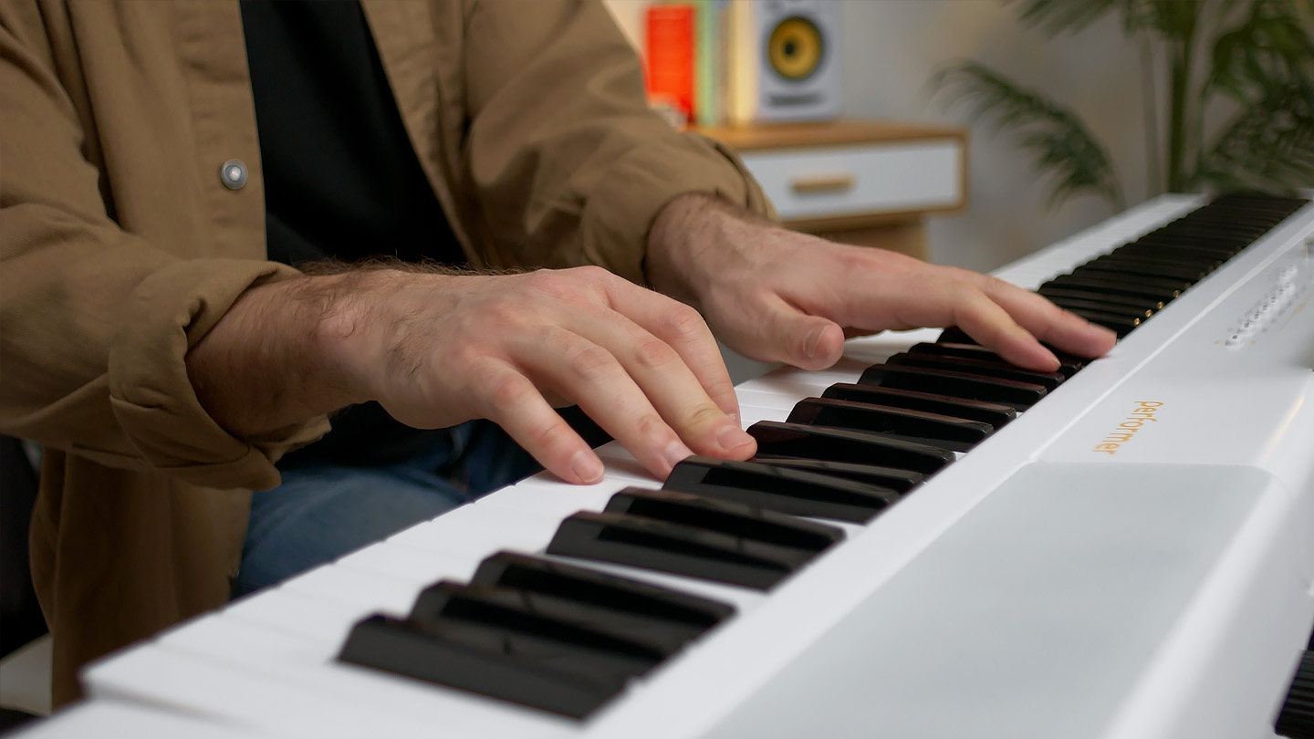 Цифровое пианино Artesia Performer White - фото 3