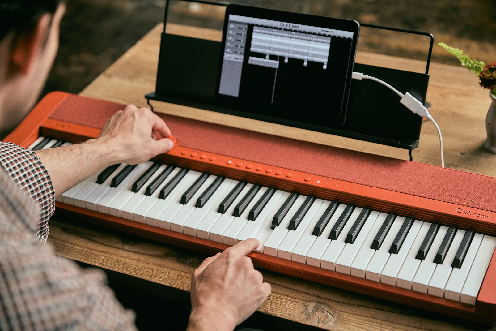 Цифровое пианино Casio CT-S1 RD - фото 3