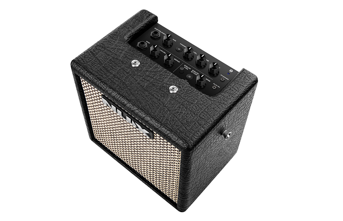 Гитарный комбоусилитель Nux Mighty-8BT-MKII — панель управления | Гитарный комбоусилитель Nux Mighty-8BT-MKII — разъёмы | Гитарный комбоусилитель Nux Mighty-8BT-MKII — детальный вид | Гитарный комбоусилитель Nux Mighty-8BT-MKII — детальный вид | Гитарный комбоусилитель Nux Mighty-8BT-MKII — детальный вид | Гитарный комбоусилитель Nux Mighty-8BT-MKII — детальный вид - фото 2