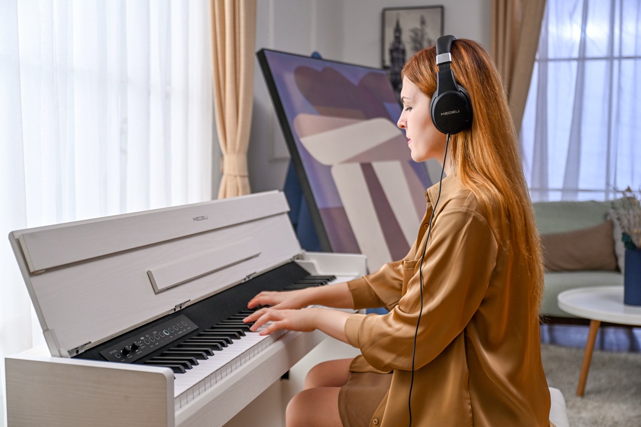 Цифровое пианино Medeli CP203 WH - Главное