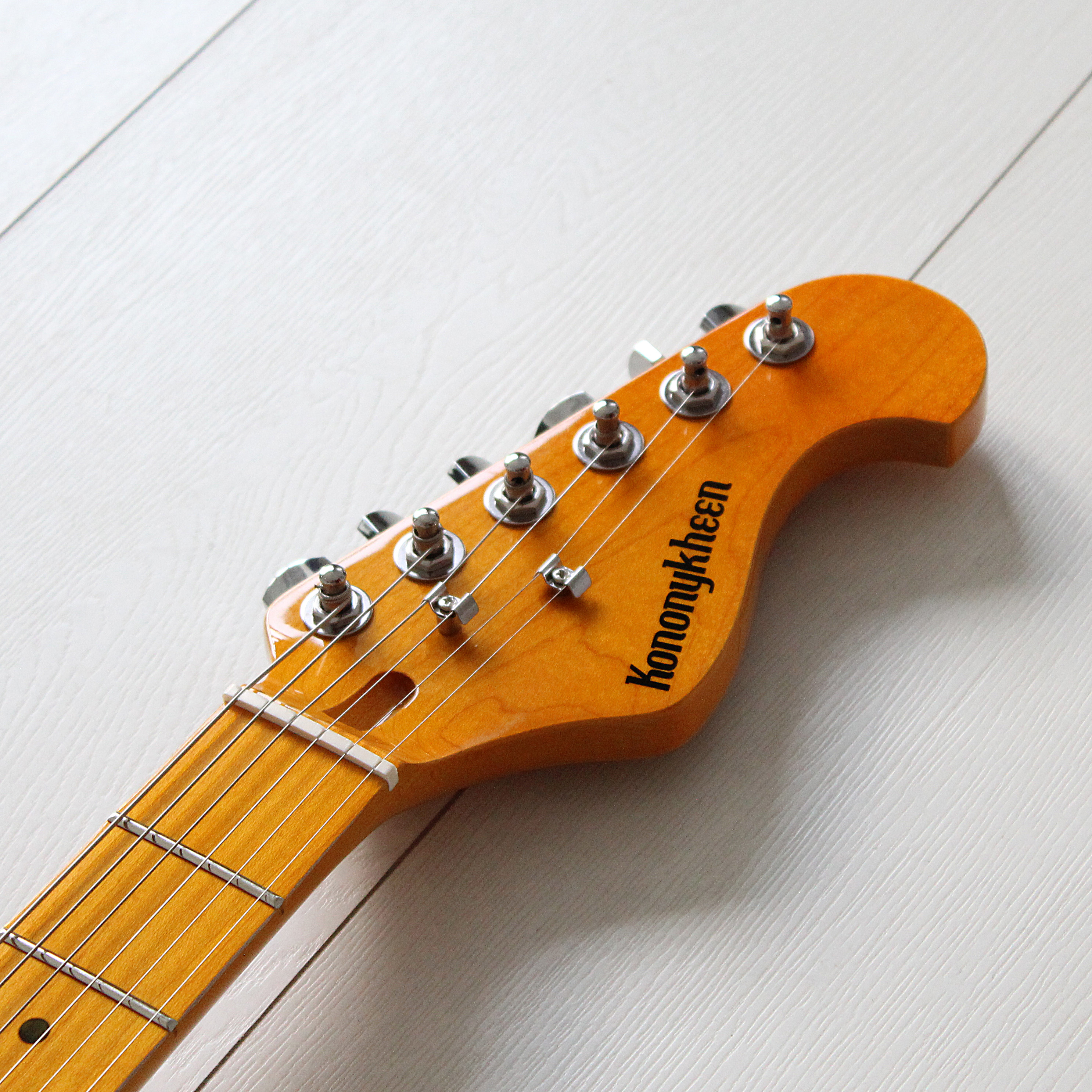 Электрогитара Kononykheen Guitars BREED-54-BL — детальное фото - фото 8