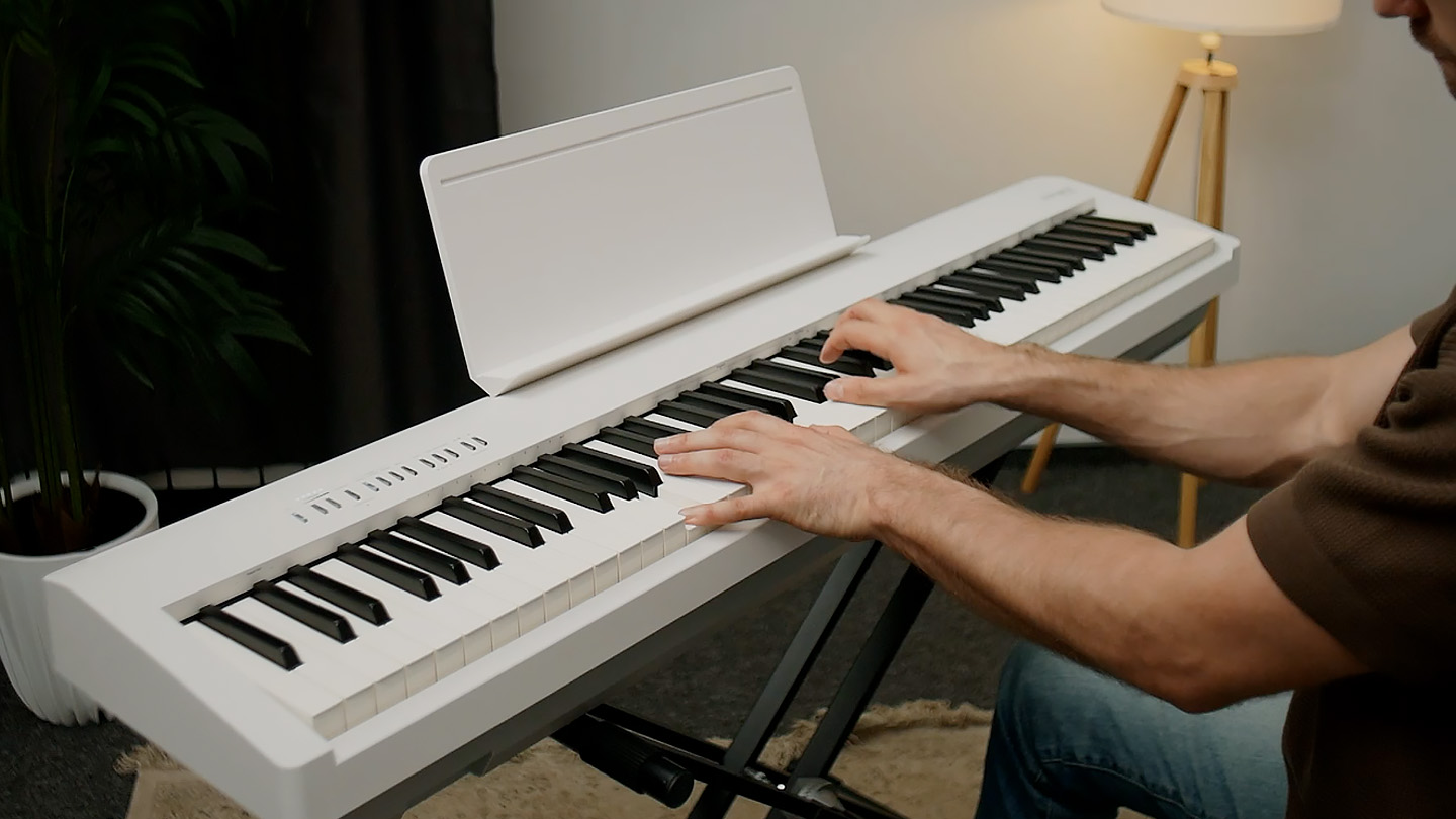 Цифровое пианино Roland FP-30X-WH - фото 3