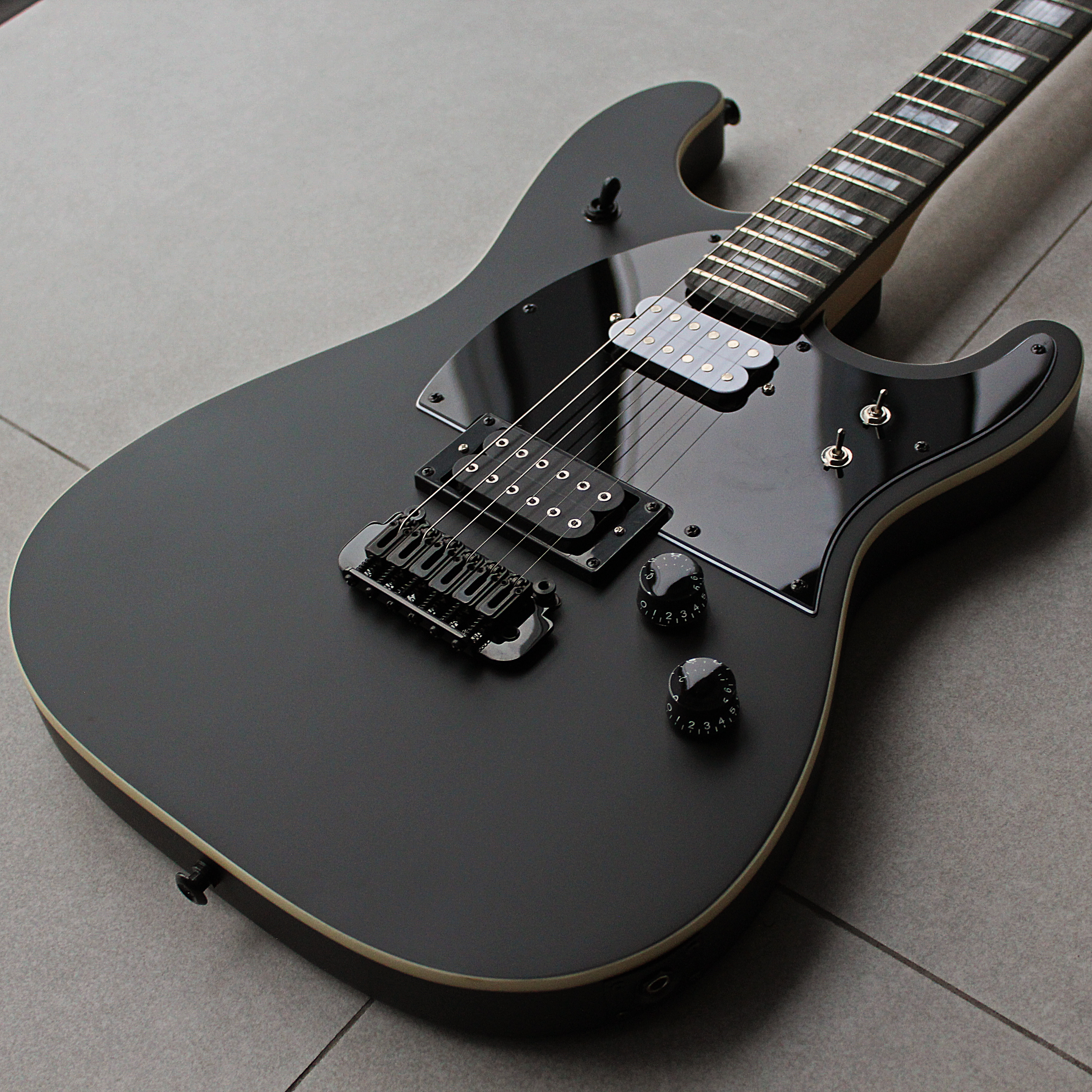 Электрогитара Kononykheen Guitars BREED-56-BK — детальное фото - фото 2